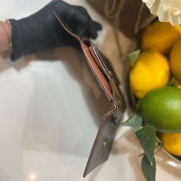 Louis Vuitton Monogram Compact Elise Wallet - Picture 5 of 7